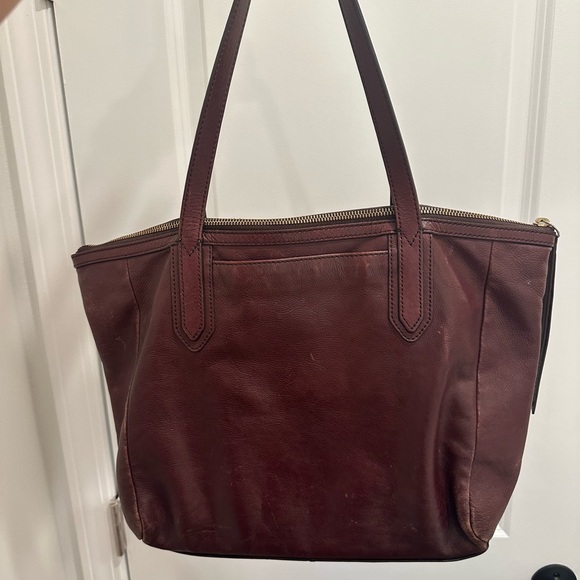 Fossil Dark Reddish Brown Leather Tote Bag - Picture 2 of 4